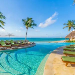 אתר נופש Mahekal Beach Front & Spa, פלאייה דל כרמן